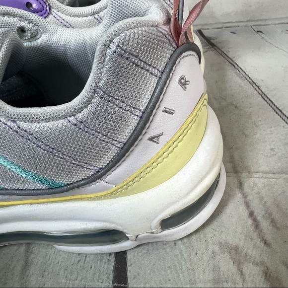 Nike Air Max 98 Easter Pastels Women’s Size 9 (AH6799-300) Shoes Sneakers - Picture 11 of 12